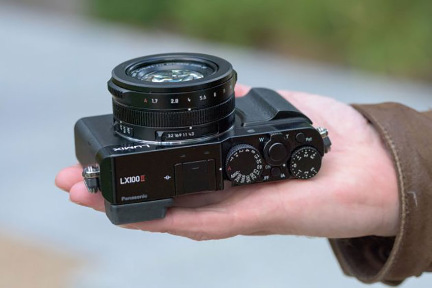 Panasonic Lumix DC-LX100 II 10