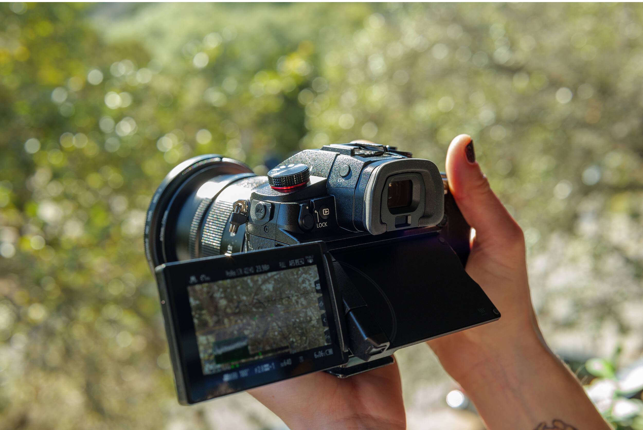 Panasonic Lumix GH6 3