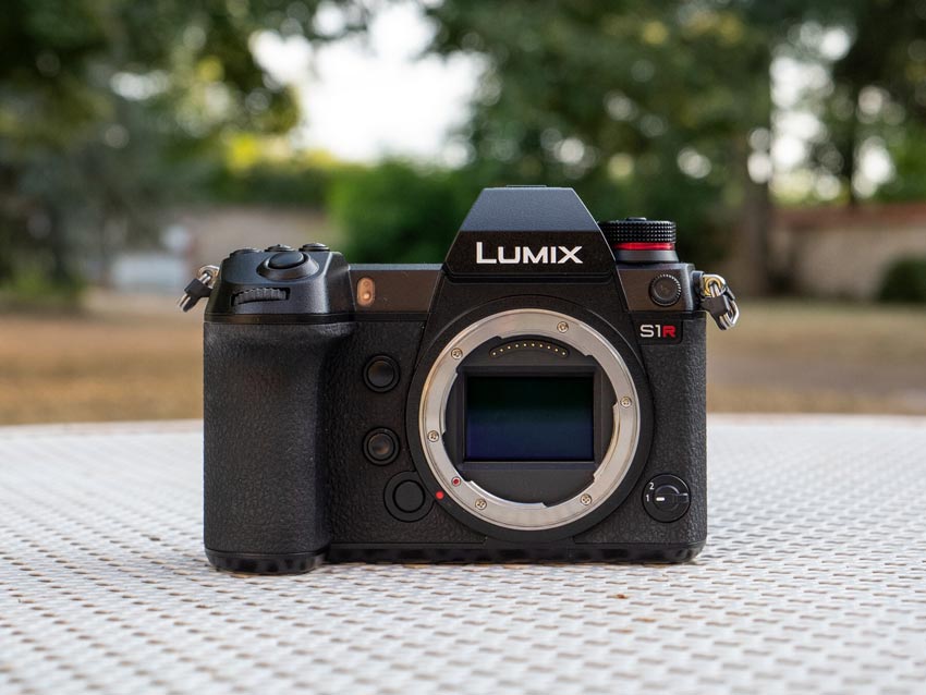 Panasonic Lumix S1R 4