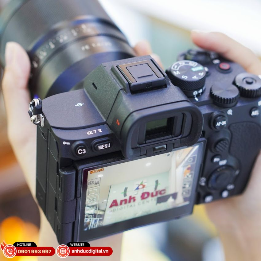 Chống rung IBIS 7.5 stop giúp Sony A7V quay chụp ổn định khi cầm tay