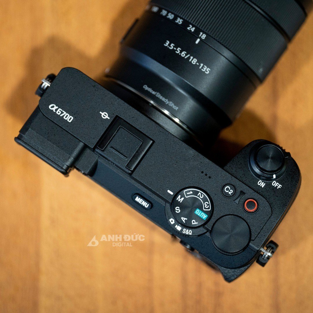 Sony Alpha A6700 02-3