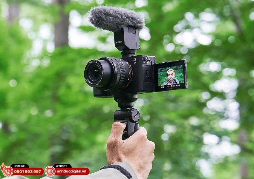 Sony A7C quay UHD 4K 30p