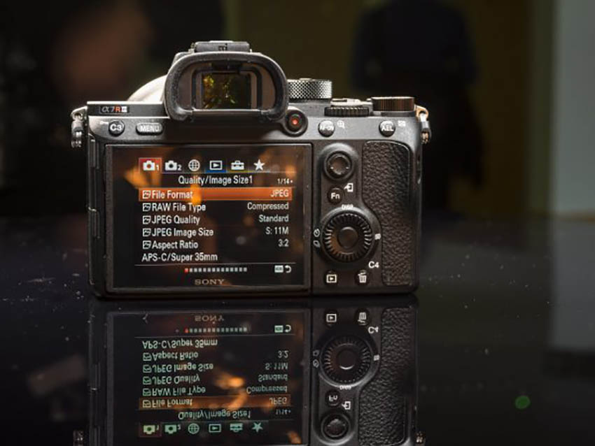 Sony Alpha A7R III 3