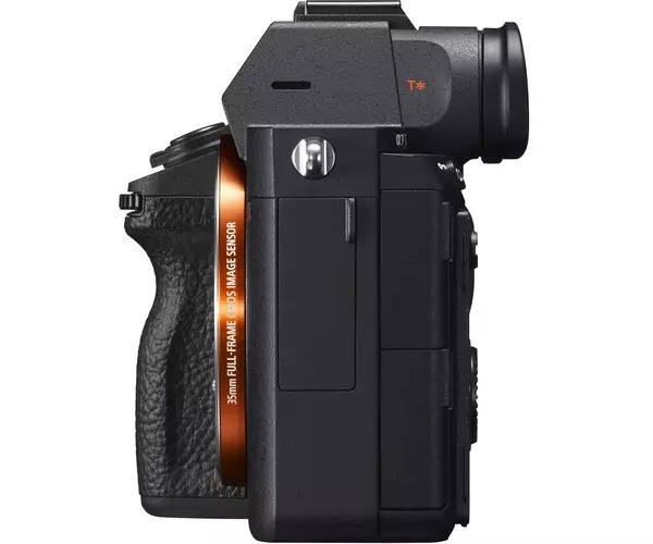 Sony Alpha A7R IIIA 13