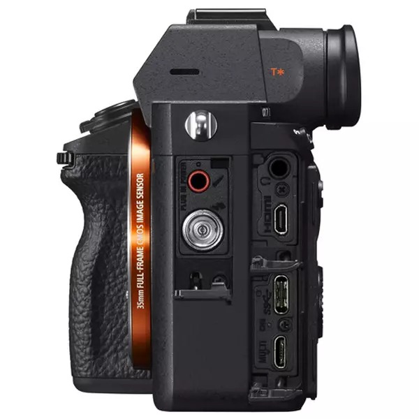 Sony Alpha A7R IIIA 15