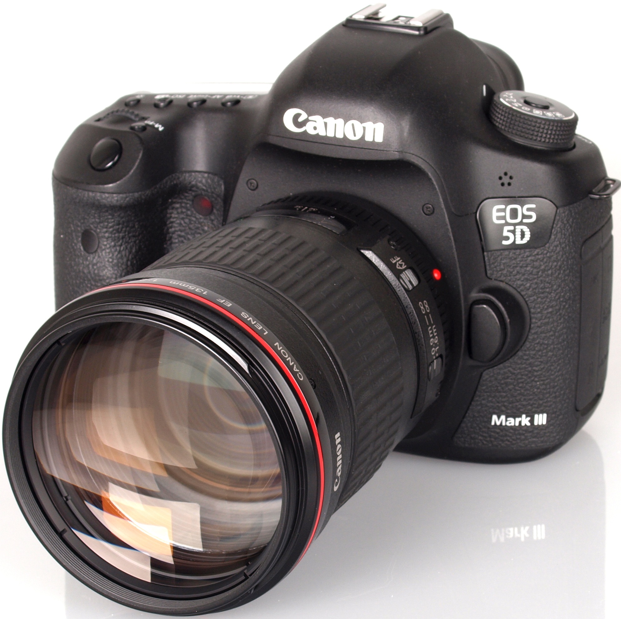 Canon EF 135mm f/2 L USM 3