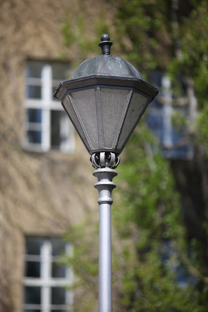 Canon EF 135mm f/2 L USM 7