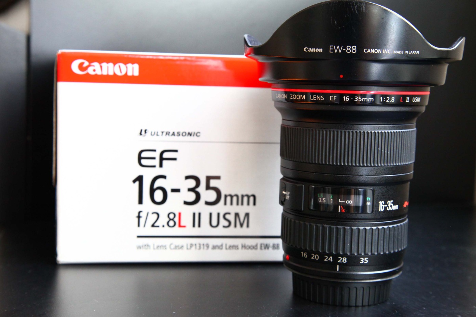 Canon EF 16-35mm f/2.8 L II USM 4