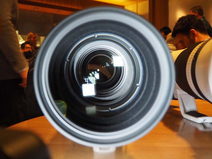 Canon EF 400mm f/2.8L IS III USM 3