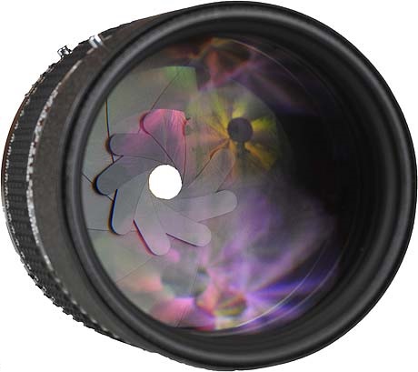 Nikon AF DC Nikkor 135mm f/2D 4