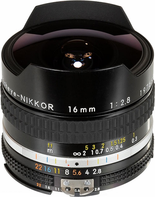 Nikon AF Fisheye 16mm f/2.8D