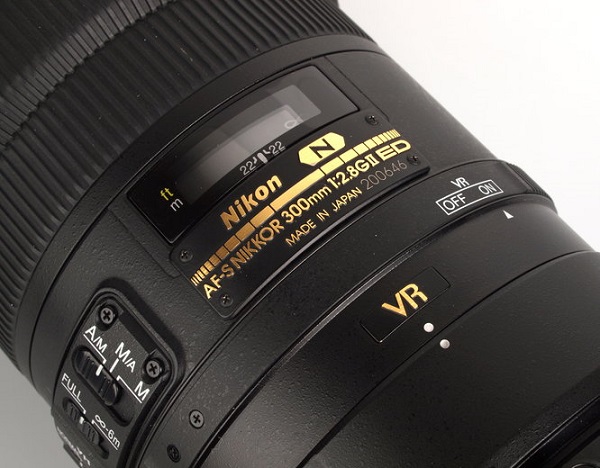 Nikon AF-S Nikkor 300mm f/2.8G ED VR II 3