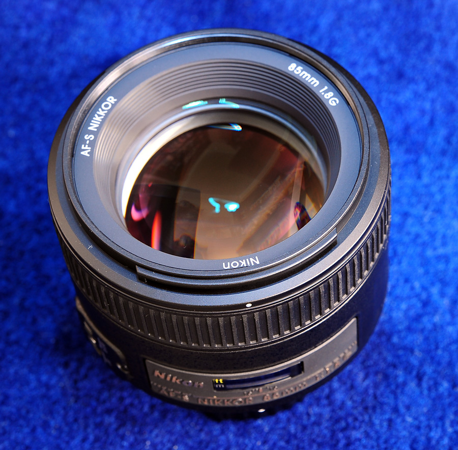 Nikon AF-S Nikkor 85mm f/1.8G 2