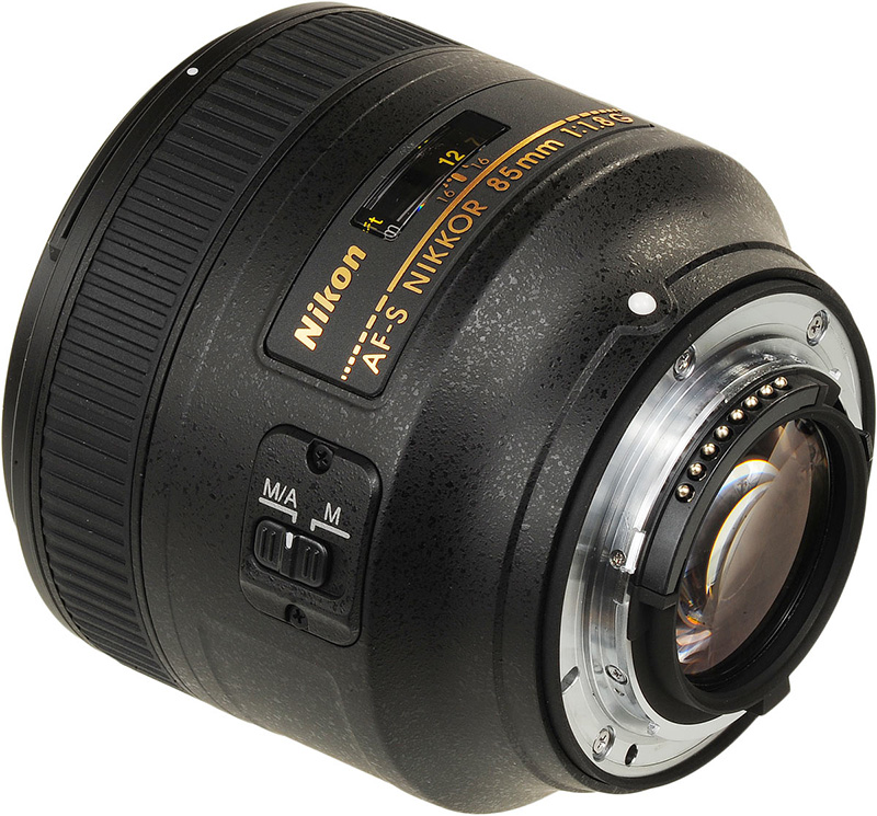Nikon AF-S Nikkor 85mm f/1.8G 3