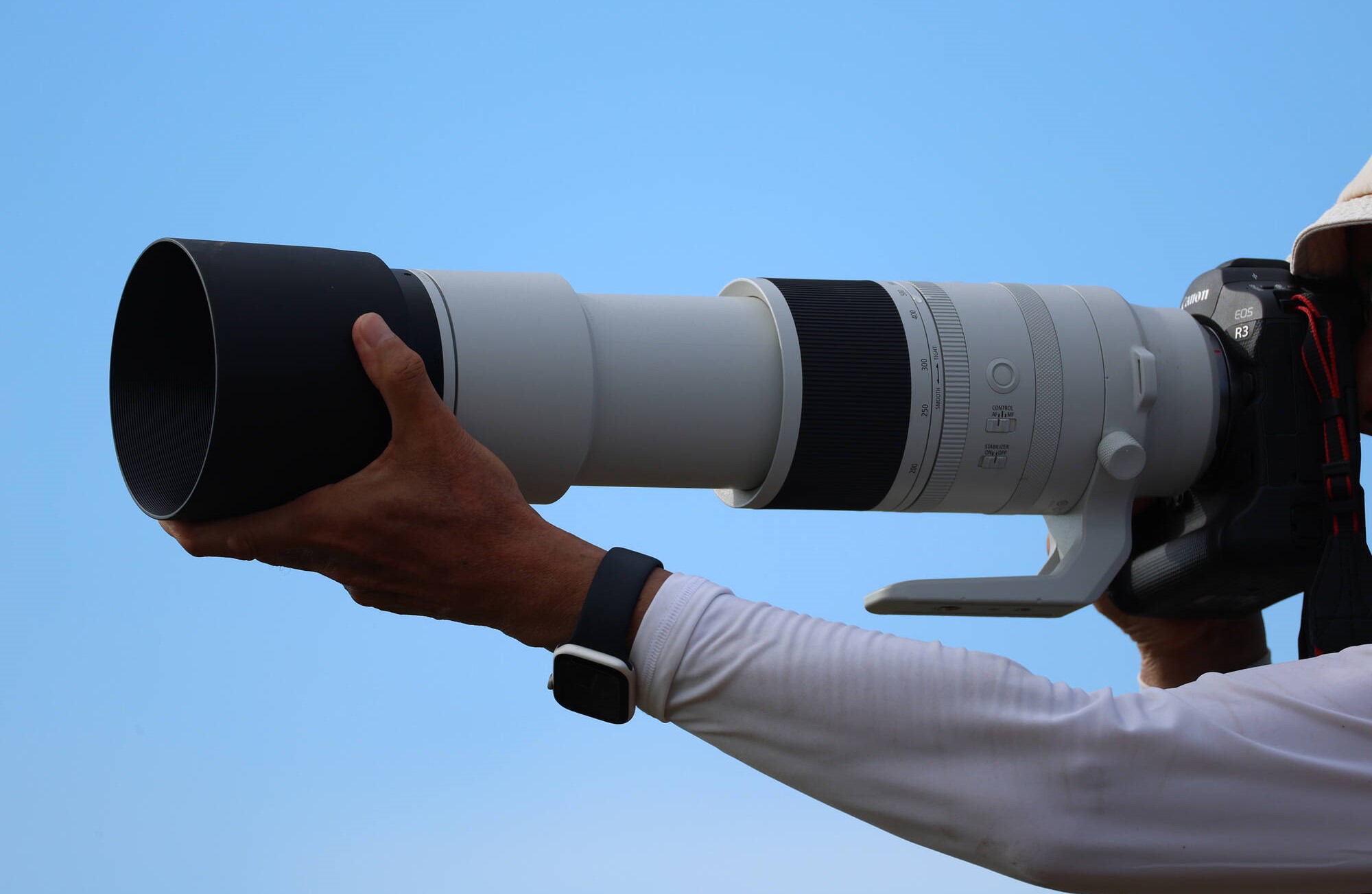 Phạm vi thu phóng mạnh mẽ 