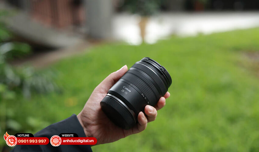 Canon RF 28-70mm f2.8 IS STM 15