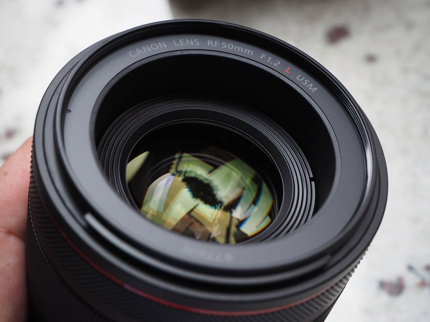 Canon RF 50mm f1.2 01