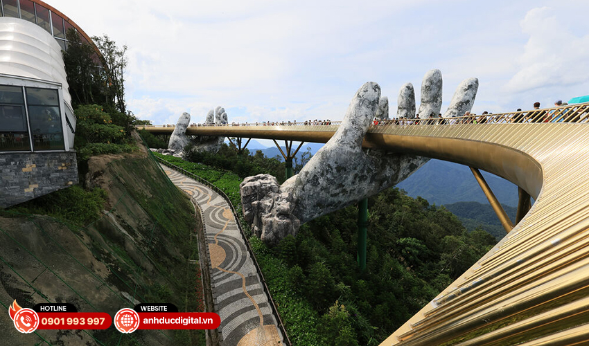 RF-S10-18mm f4.5-6.3 IS STM 13