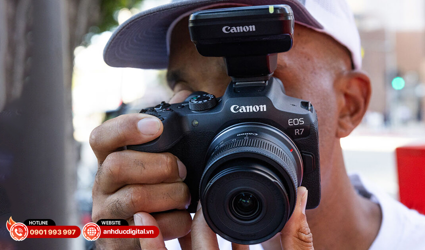 RF-S10-18mm f4.5-6.3 IS STM 9