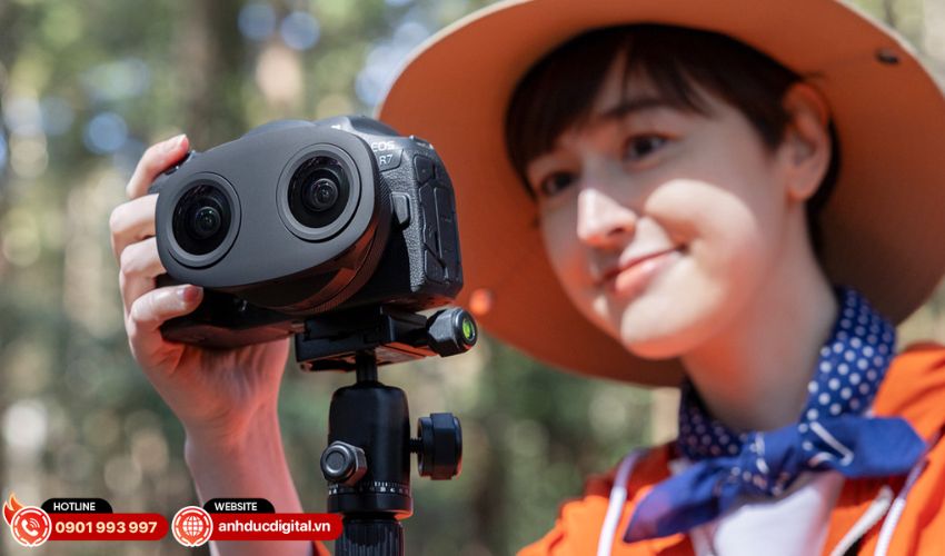 Ong-kinh-Canon-RF-S3-9mm-f-3-5-STM-Dual-Fisheye-2