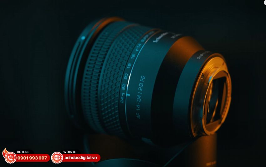 ong-kinh-samyang-schneider-kreuznach-af-14-24mm-f28-fe (6)