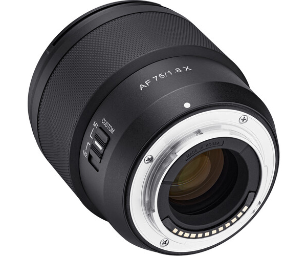 Samyang AF 75mm f1.8 X 01