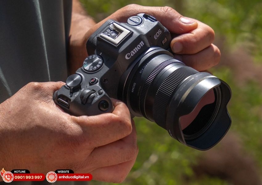 Cấu tr&uacute;c 13 thấu k&iacute;nh Sigma 15mm F1.4 DC DN Contemporary