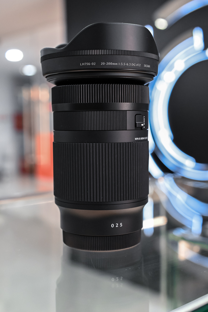 Zoom Lock, Focus Mode Switch Và Chuyển Đổi Ngàm