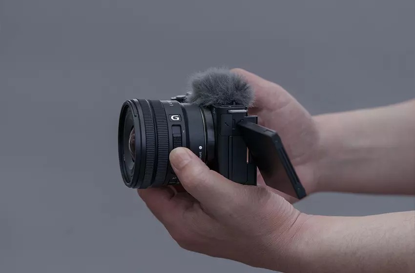 Sony E 10-20mm f/4 PZ G 10