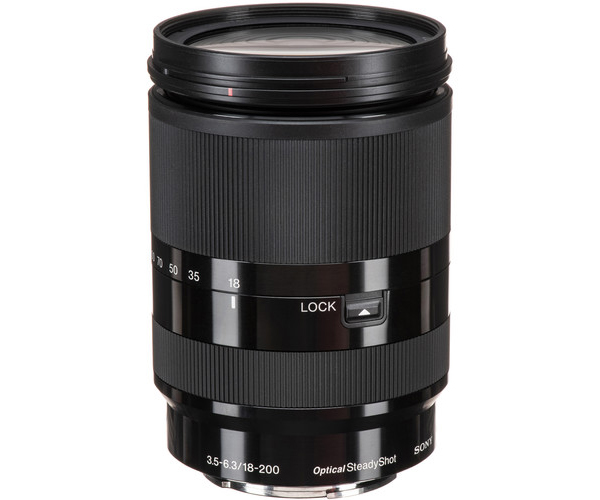 Sony E 18-200mm f3.5-6.3 OSS LE 01