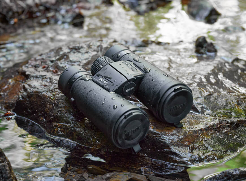 Nikon Monarch M7 10