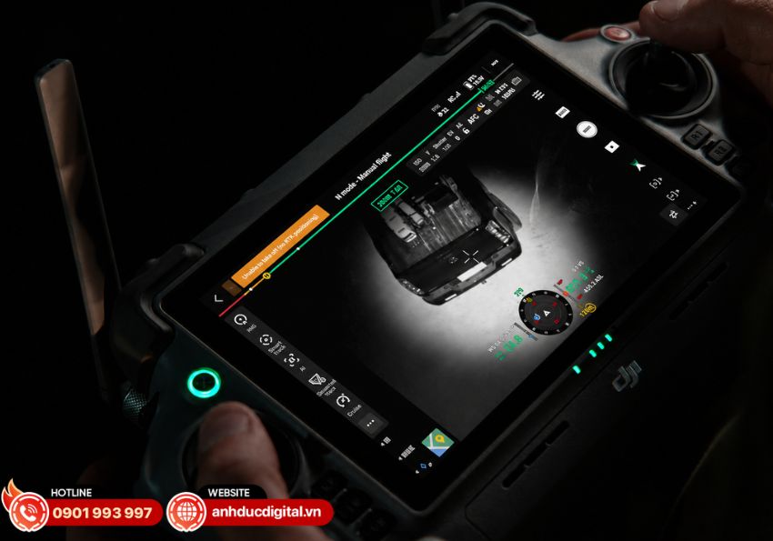 DJI Matrice 4T được thiết kế để hỗ trợ c&aacute;c nhiệm vụ cần quan s&aacute;t trong điều kiện thiếu s&aacute;ng hoặc ban đ&ecirc;m