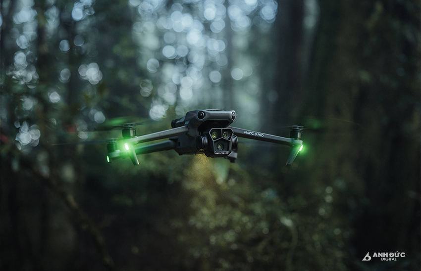 DJI Mavic 3 Pro 35
