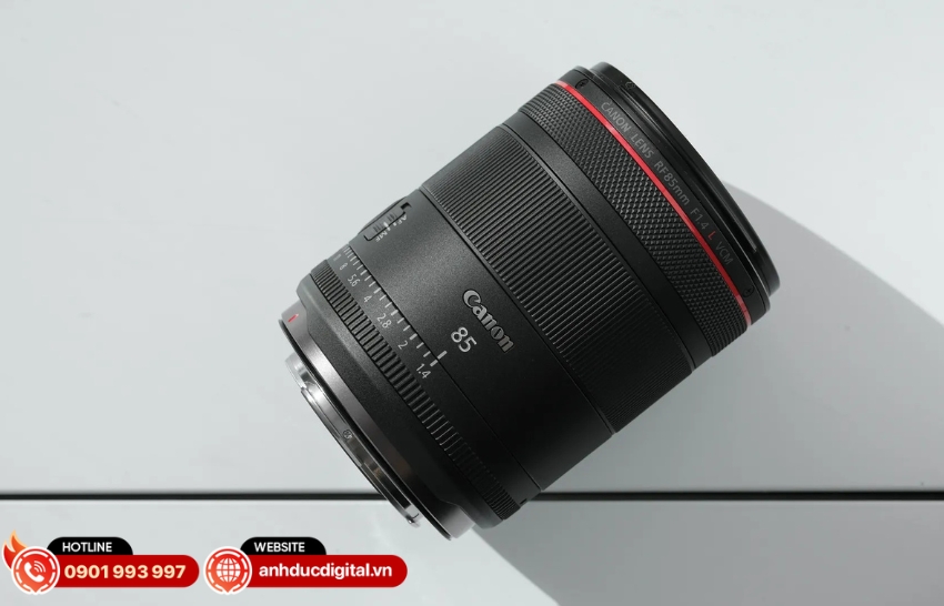 Canon RF 85mm f/1.4L VCM có vòng điều khiển đa năng