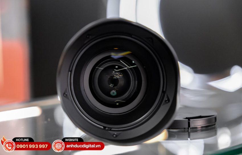 Ống kính Sigma 35mm F1.2 DG II Art 11 lá khẩu tròn giúp tạo bokeh tròn trịa và mềm mại 