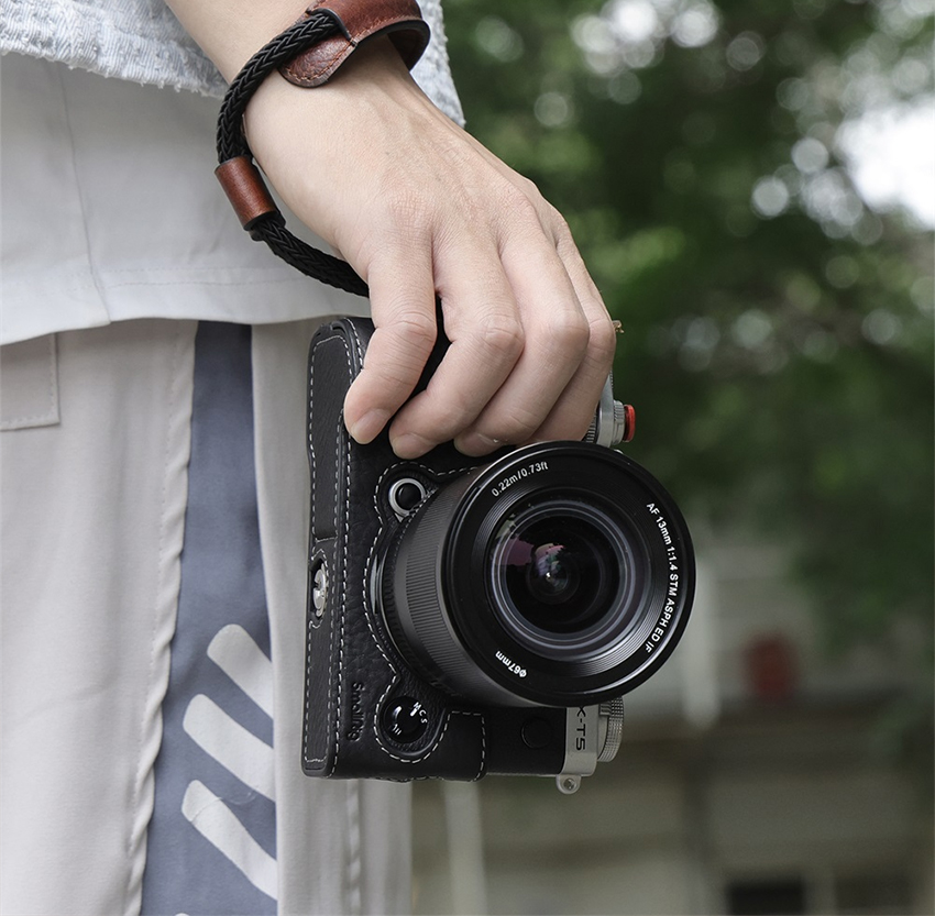 SmallRig Half Case Wrist Strap Kit 07