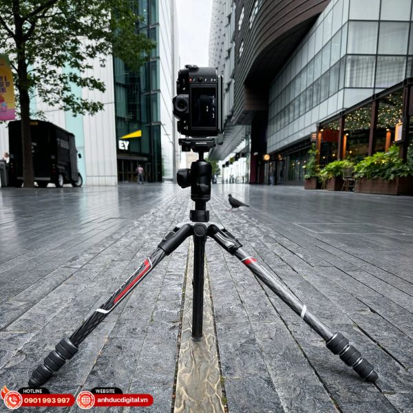 Tripod Manfrotto cao cấp cho nhiếp ảnh gia
