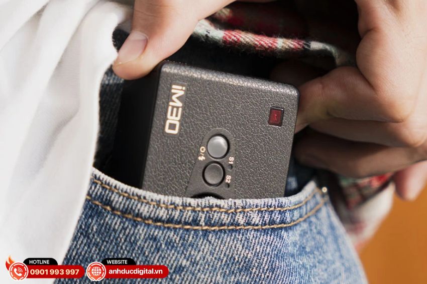 Thiết kế và trọng lượng nhỏ gọn của đèn Flash mini Godox - iM30