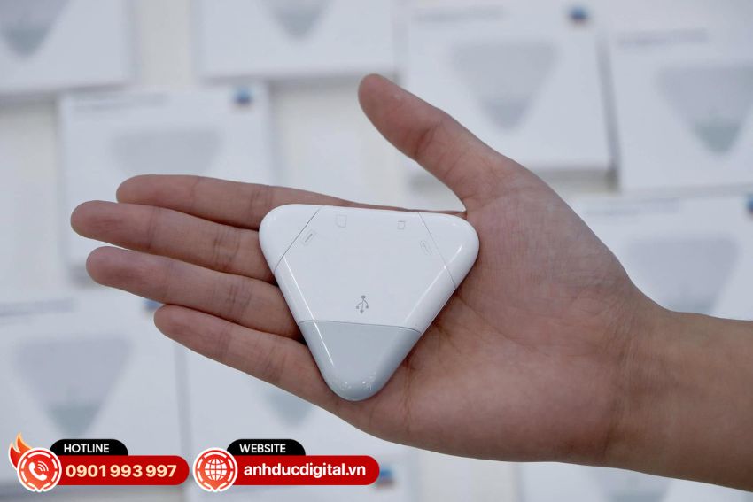 Thiết kế sản phẩm đầu đọc thẻ TF, SD sử dụng 3 cổng Type C, Lightning, USB