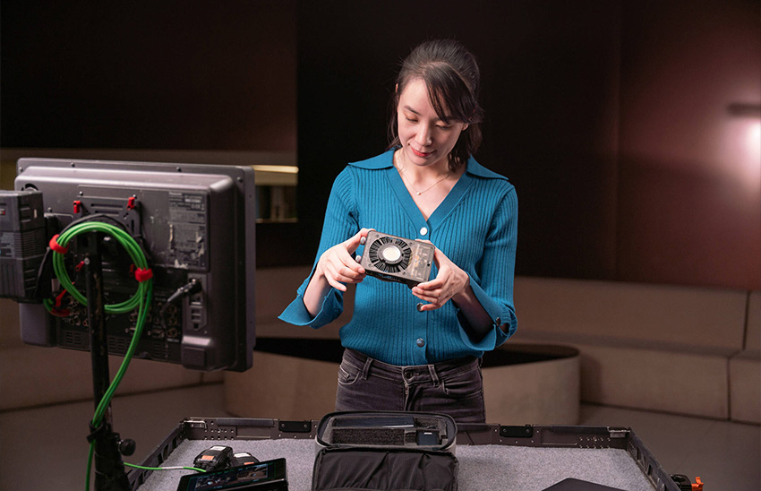 Zhiyun MOLUS X100 Bi-Color 01