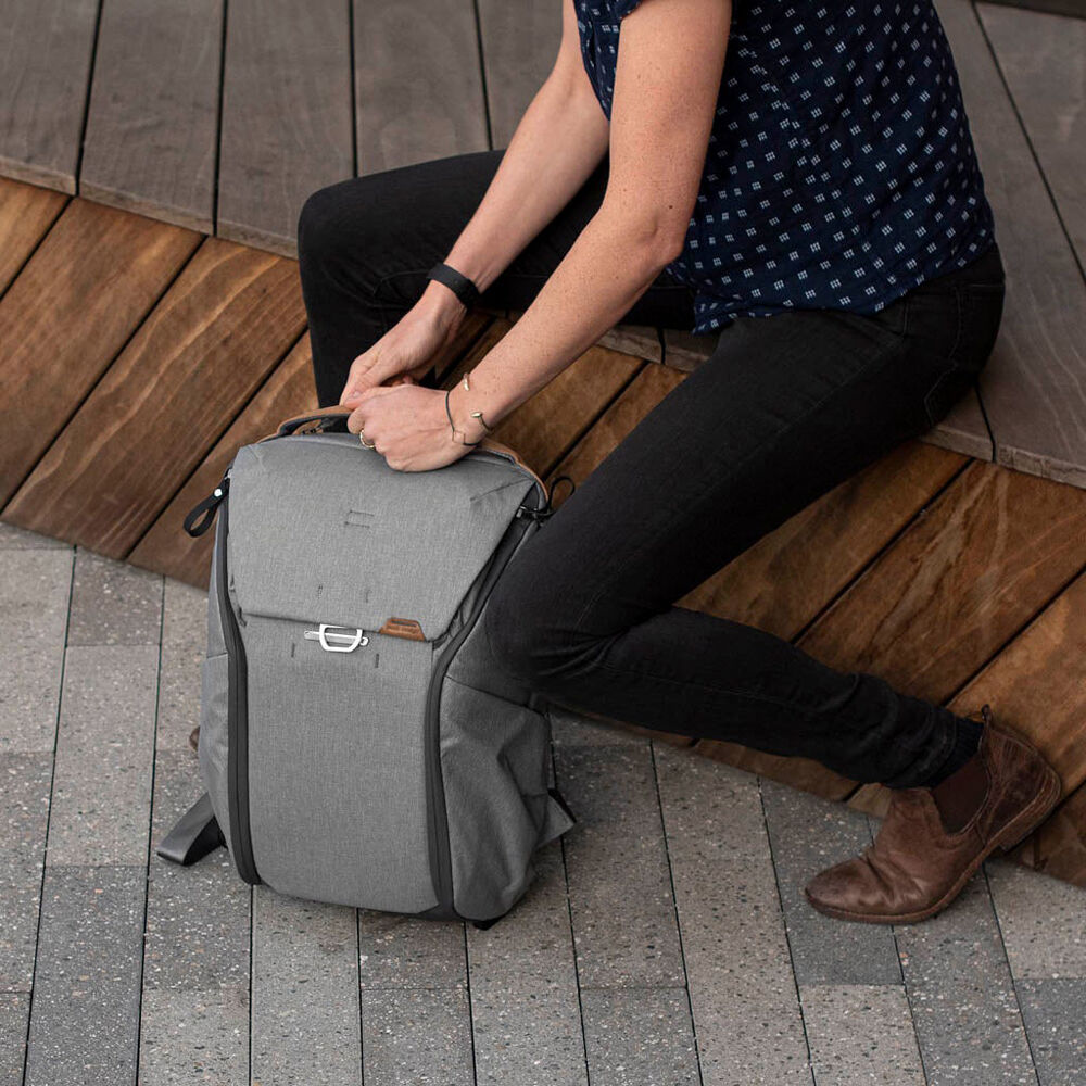 Everyday Backpack 20L V2 13