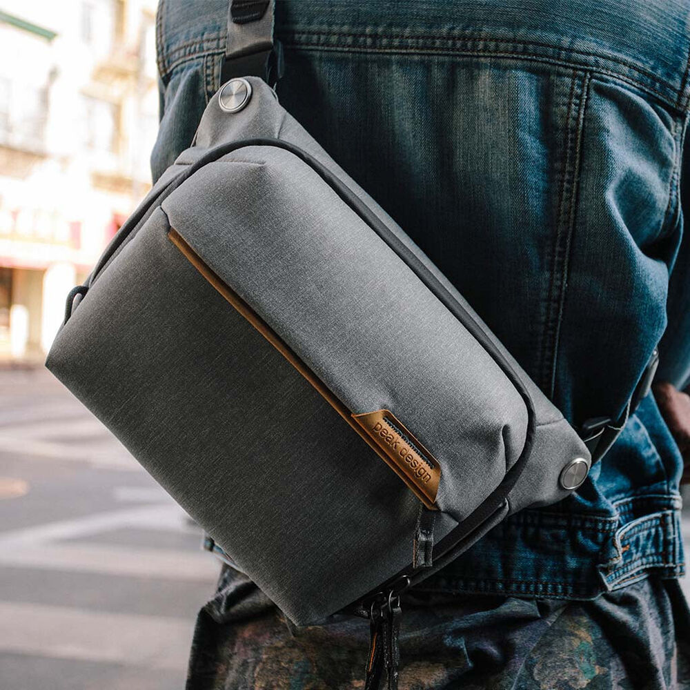Peak Design Everyday Sling 3L V2 01