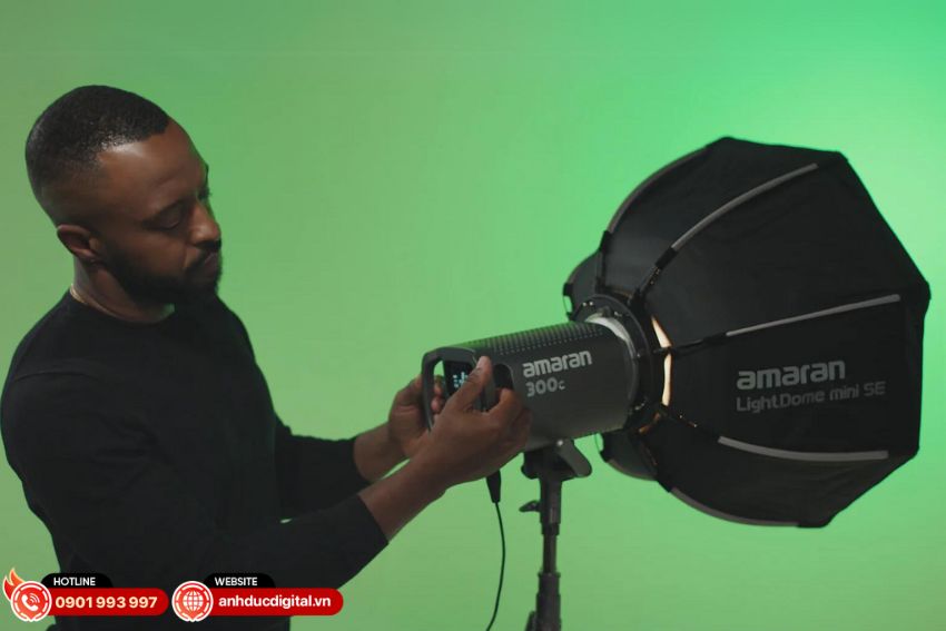 Đèn LED Aputure Amaran 300c RGBWW Full-Color