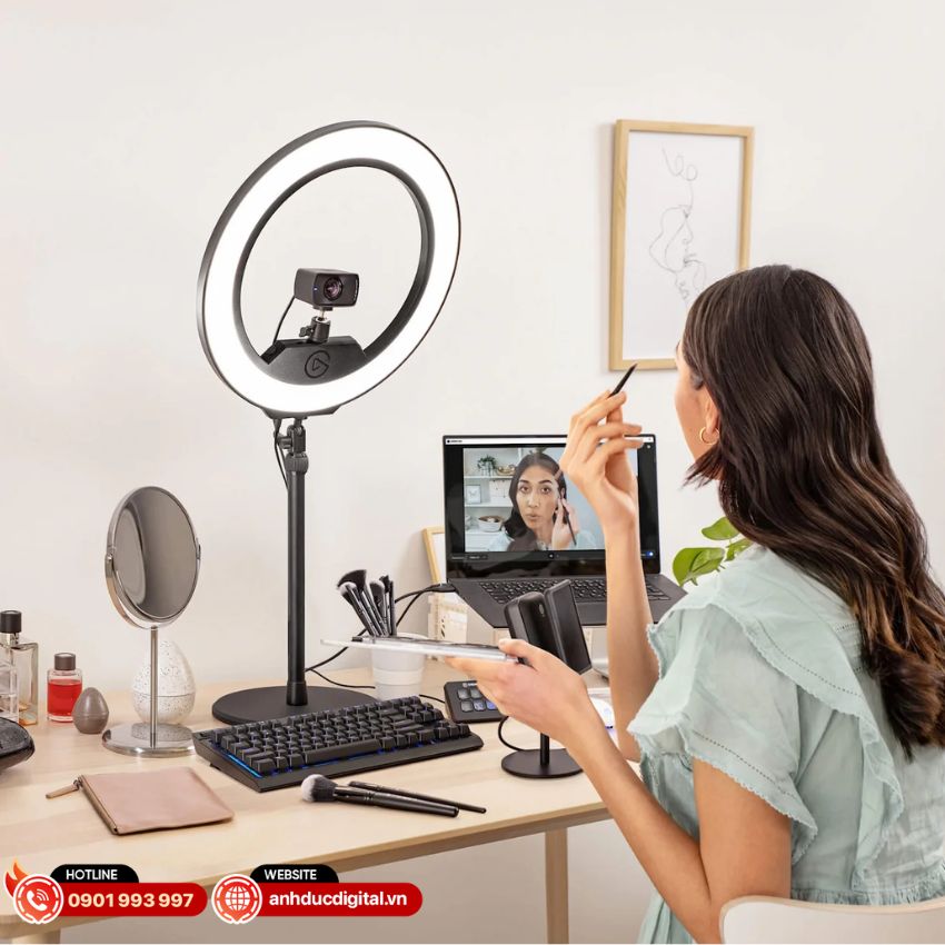 Den-Stream-Elgato-Ring-Light (1)