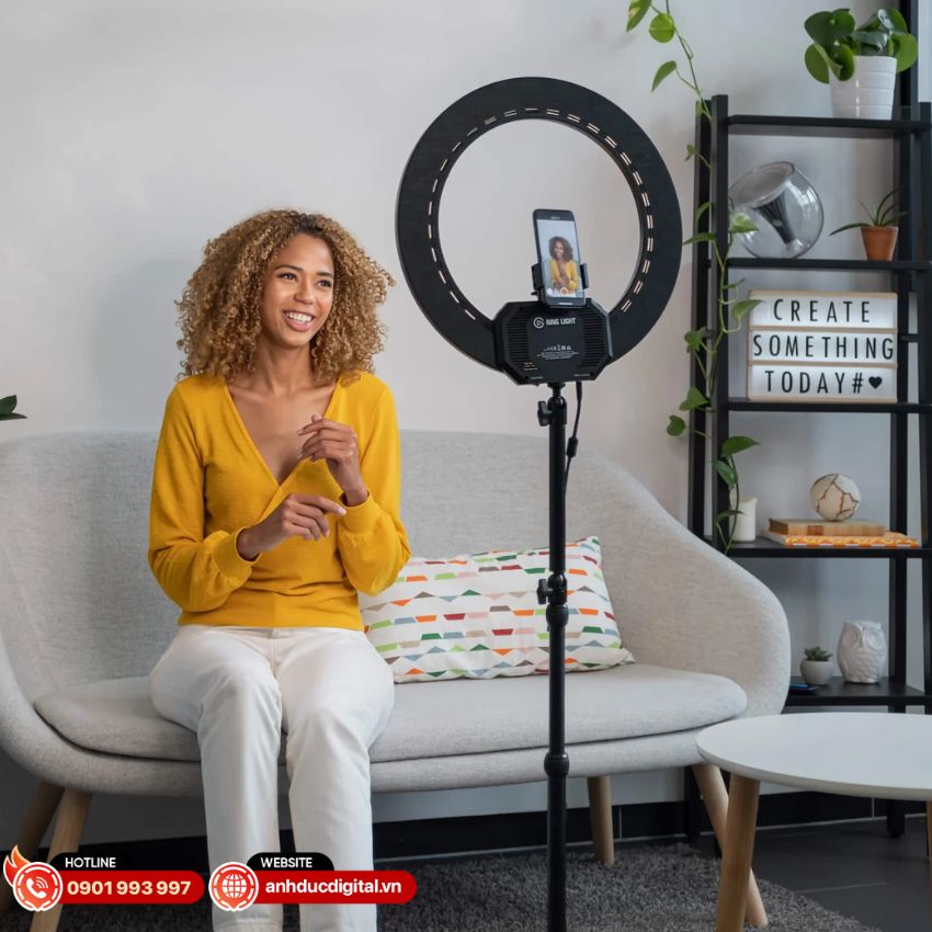 Den-Stream-Elgato-Ring-Light (2)
