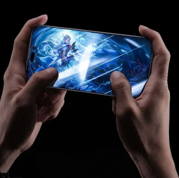 Dán cường lực Mipow Kingbull Premium Silk HD (2.7D) for iPhone 14 10