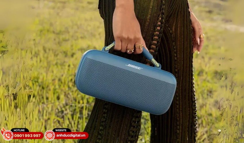 Quai-xach-loa-Bose-SoundLink-Max-3-1