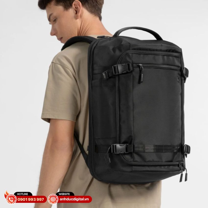Balo du lịch Tomtoc Navigator-T67 Travel Laptop Backpack được làm từ chất liệu polyester 1680D bền bỉ, thân thiện môi trường