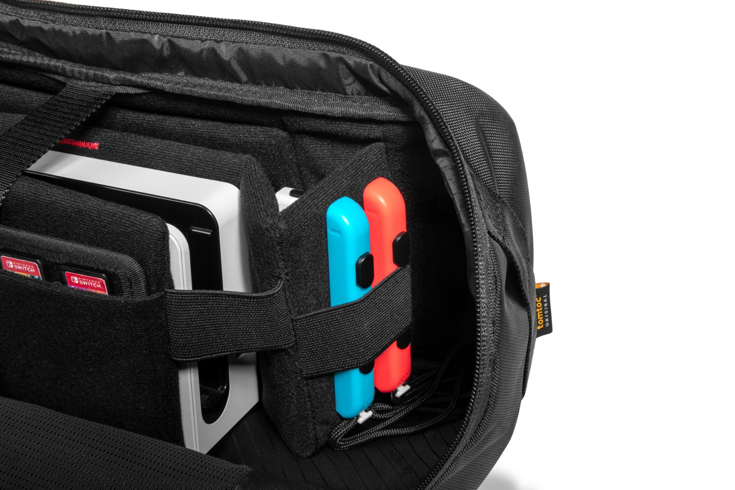 Chất liệu cao cấp, chống tia nước và bền