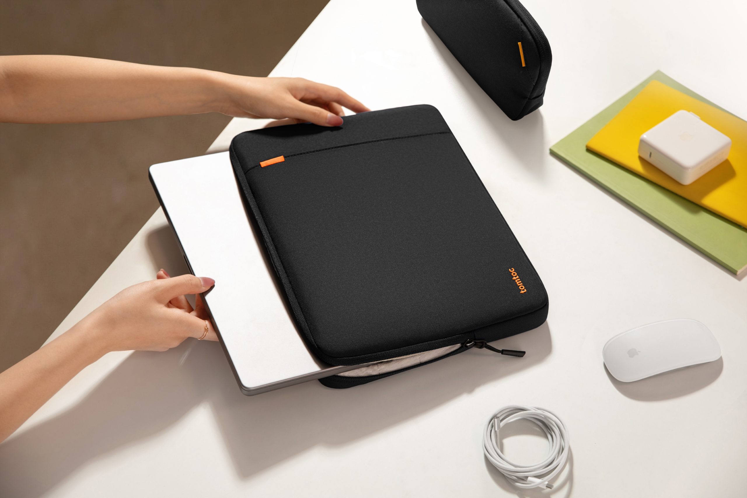 Tomtoc Defender-A13 Laptop Sleeve Kit 05